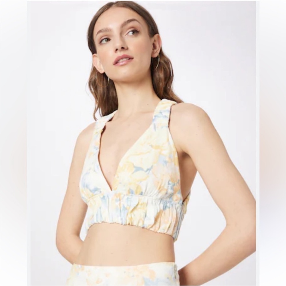 * now a bundle * Abercrombie & Fitch Linen Scrunch Crop Top